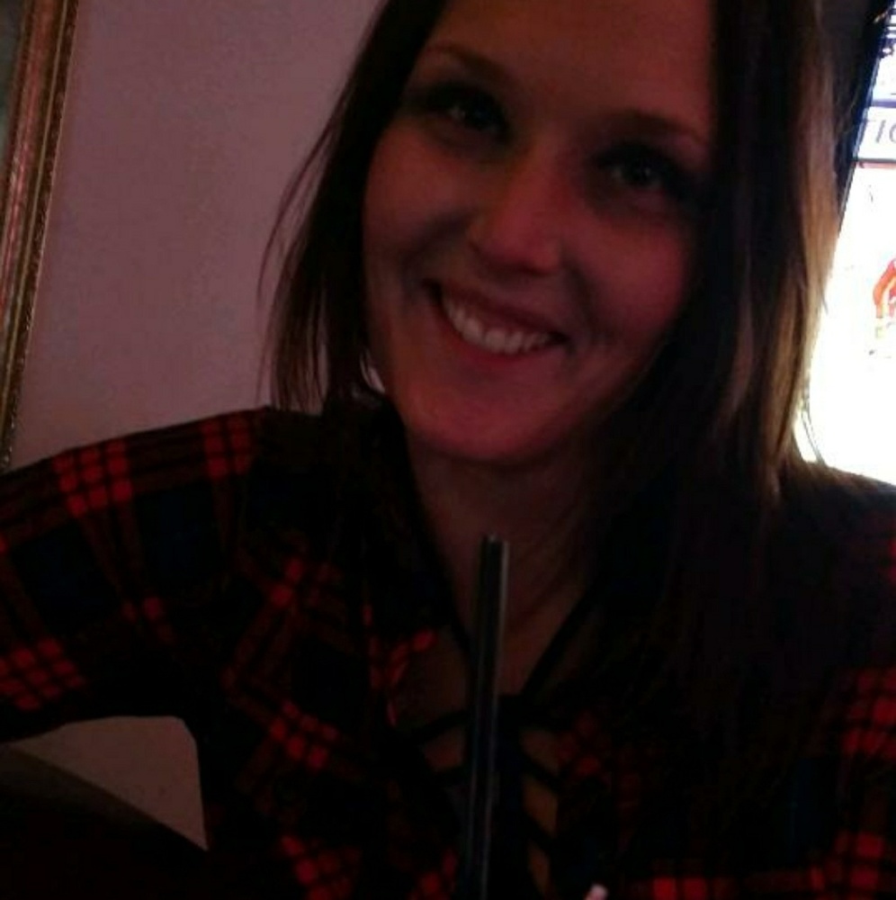Meet your Posher, Alicia